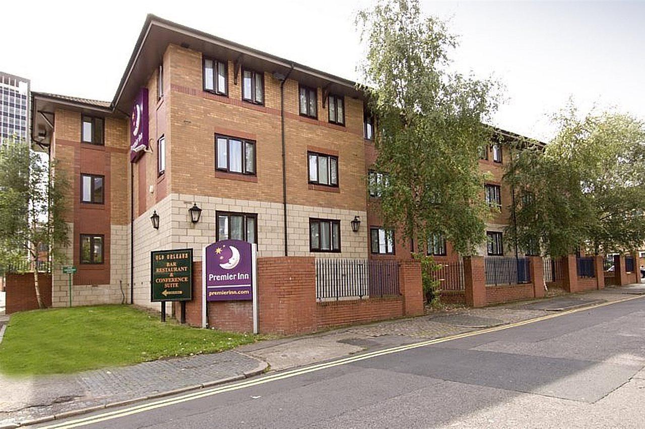 Premier Inn Birmingham City Centre Broad Street Exteriör bild