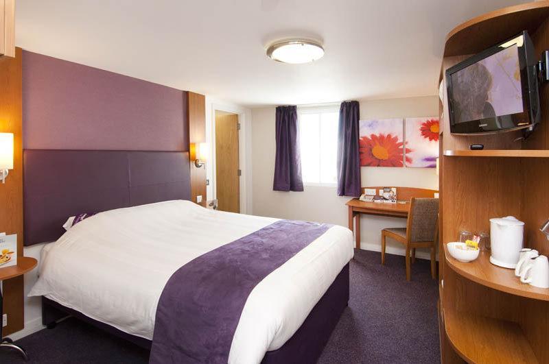 Premier Inn Birmingham City Centre Broad Street Exteriör bild
